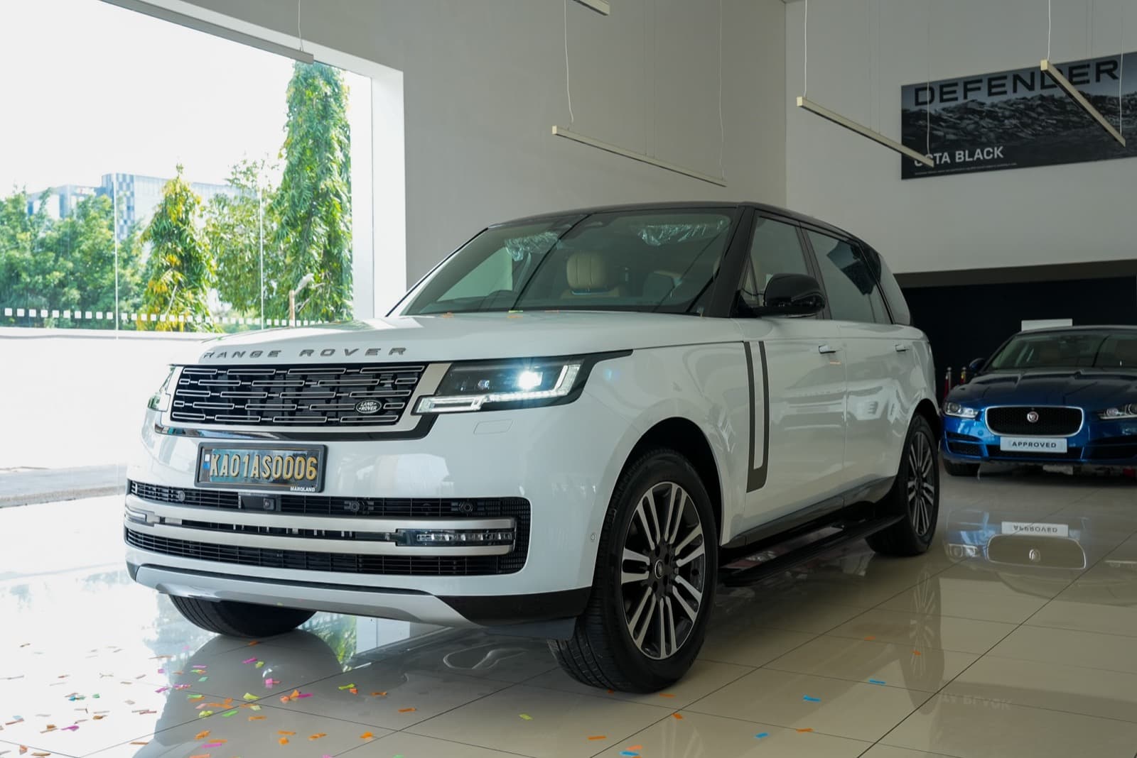 A Range Rover Vogue from the RTT fleet